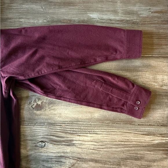L.L. Bean Chamois Cloth Shirt M Traditional Fit Burgundy - Picture 5 of 7